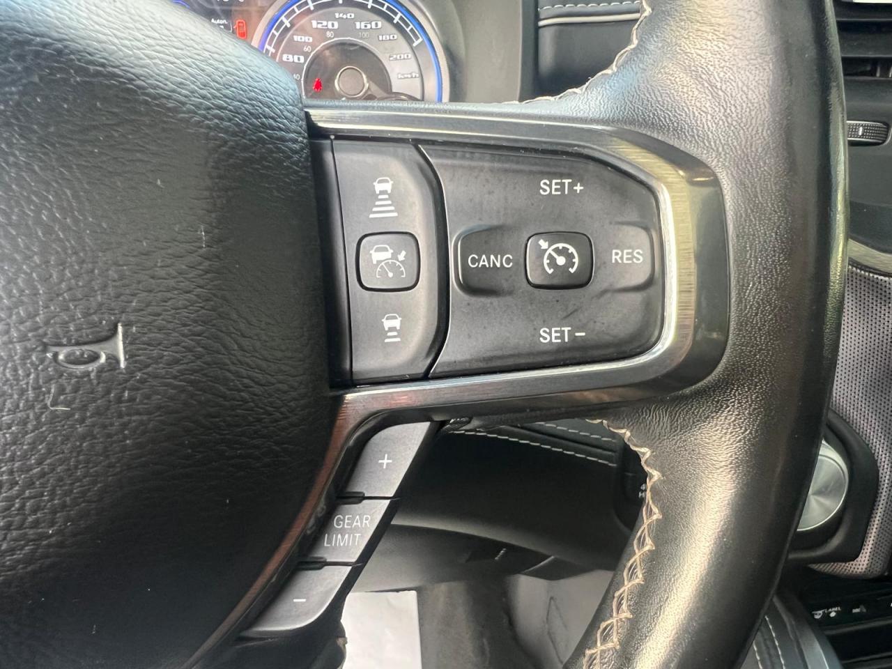 DODGE RAM 1500 CREW LIMITED