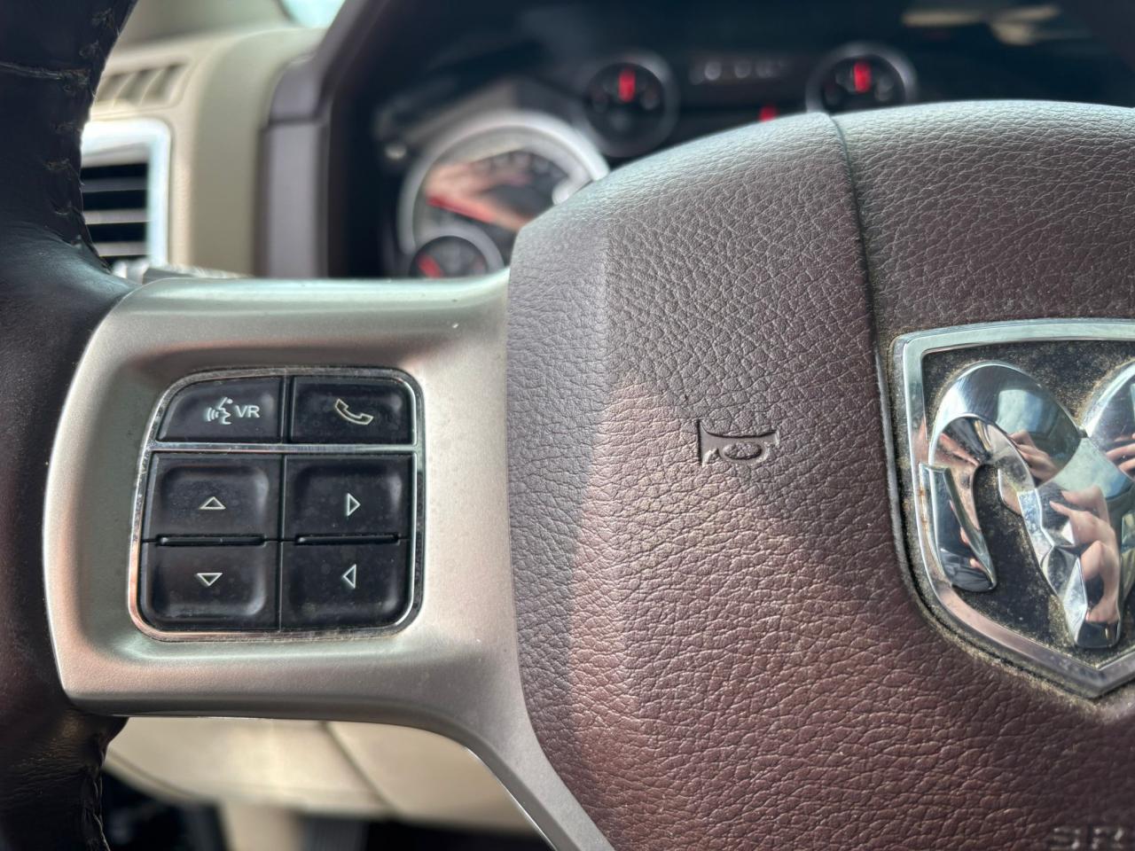 DODGE RAM 1500 CREW LARAMIE AIR GPL - VENTE PRO