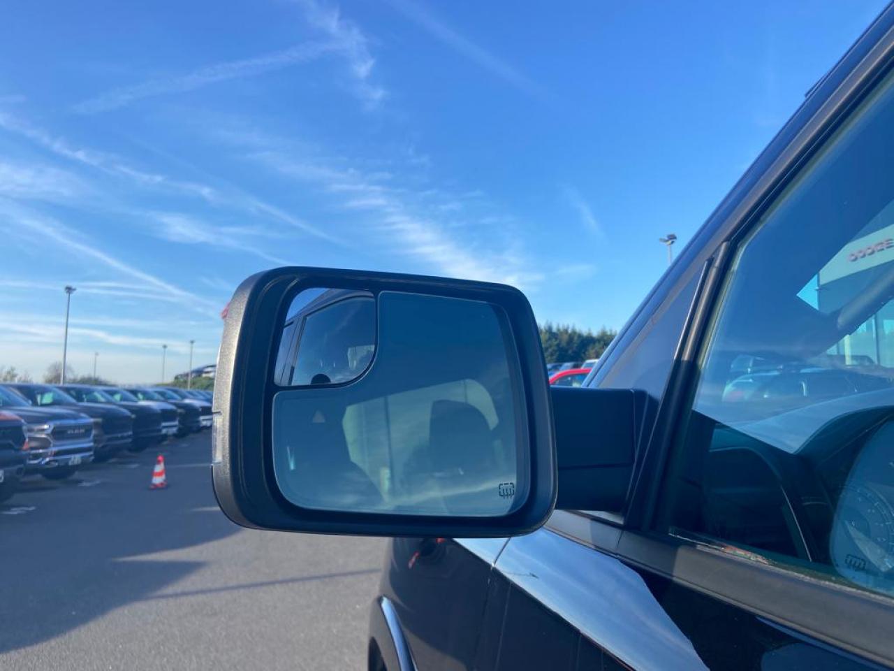 DODGE RAM 1500 CREW LIMITED BLACK PACKAGE RAMBOX HAYON MULTI