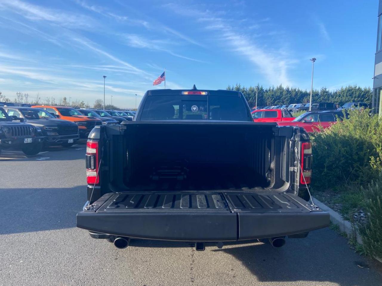 DODGE RAM 1500 CREW LIMITED BLACK PACKAGE RAMBOX HAYON MULTI