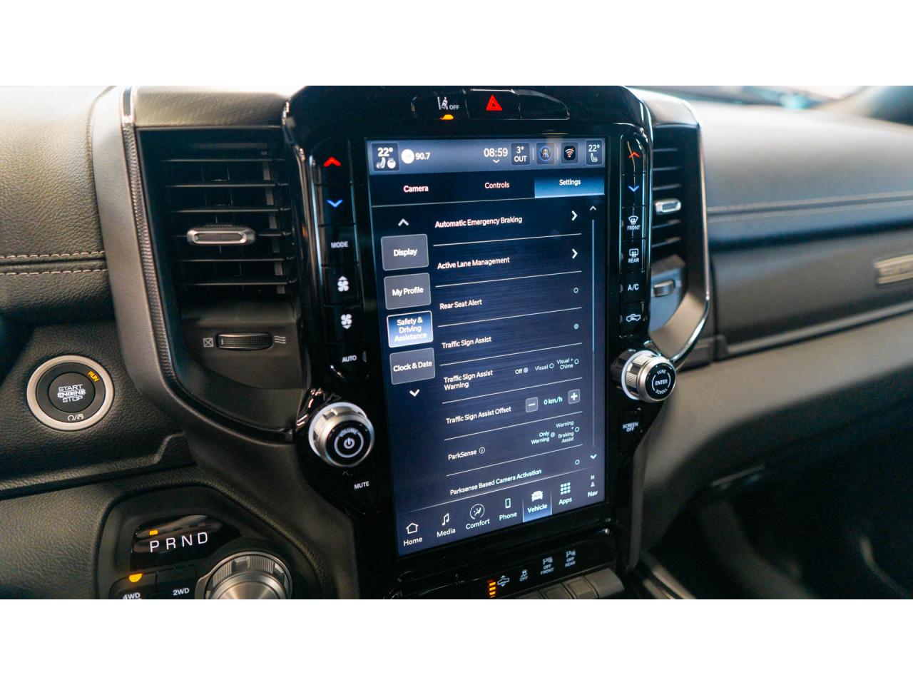 DODGE RAM 1500 CREW CAB SPORT BLACK PACKAGE AIR 2025