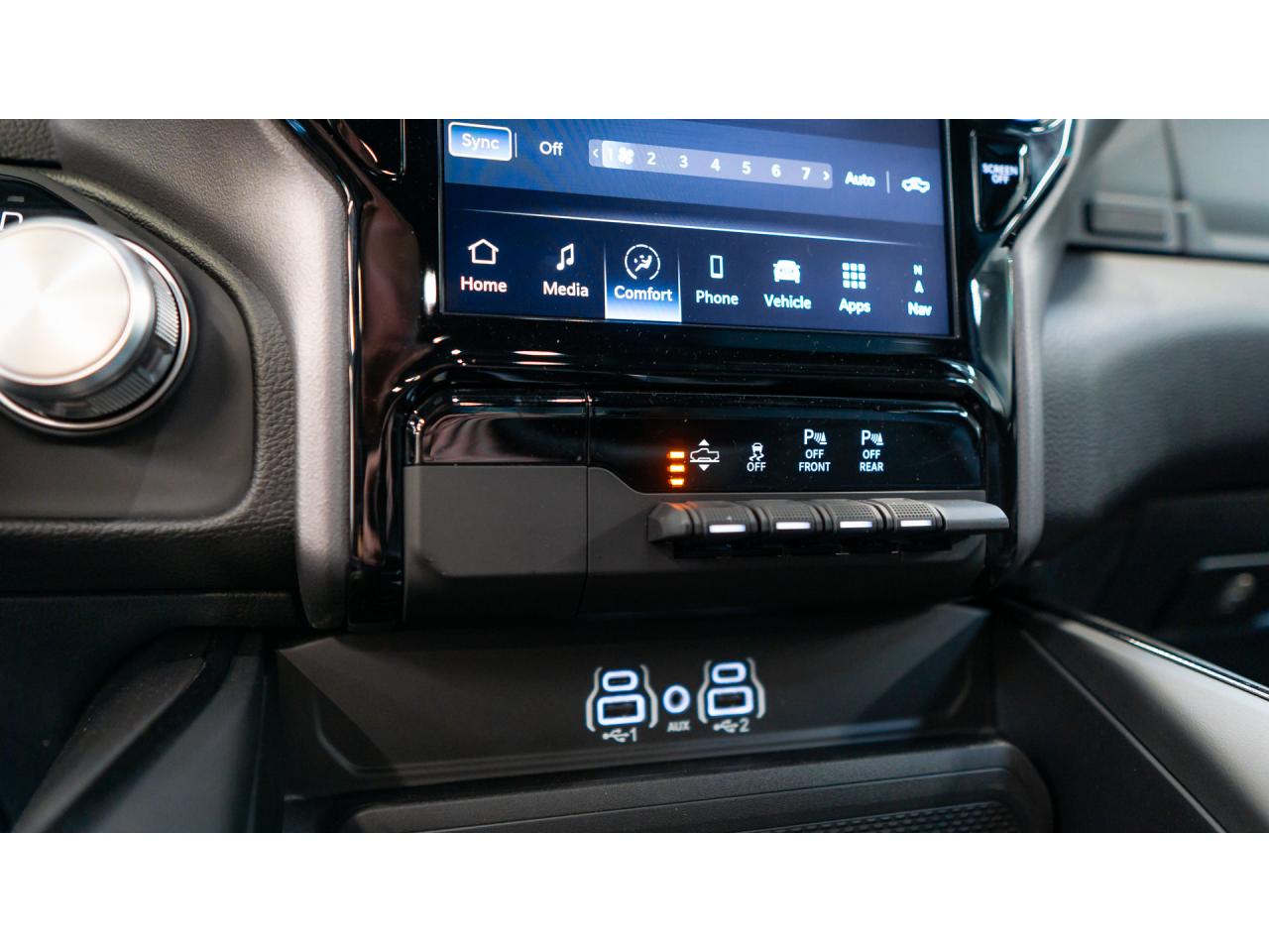 DODGE RAM 1500 CREW CAB SPORT BLACK PACKAGE AIR 2025