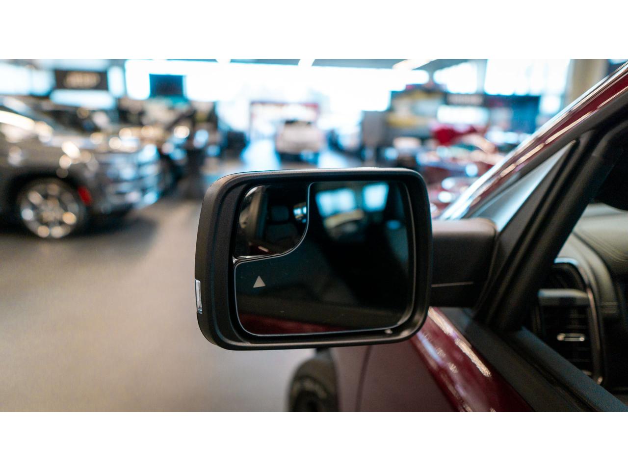 DODGE RAM 1500 CREW CAB SPORT BLACK PACKAGE AIR 2025