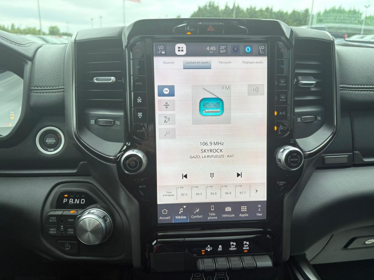 DODGE RAM 1500 CREW CAB SPORT BLACK PACKAGE AIR