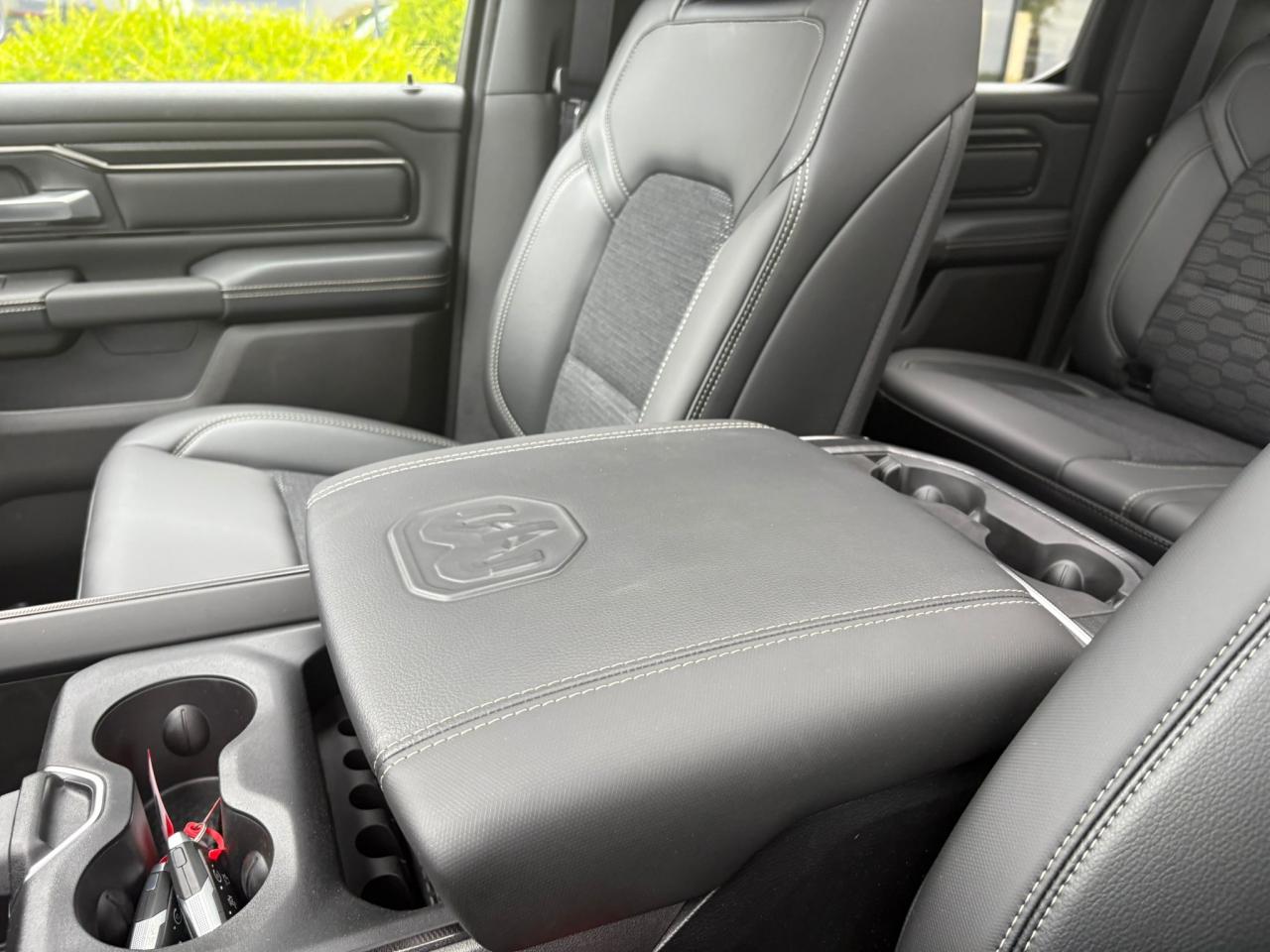 DODGE RAM 1500 CREW CAB SPORT BLACK PACKAGE AIR