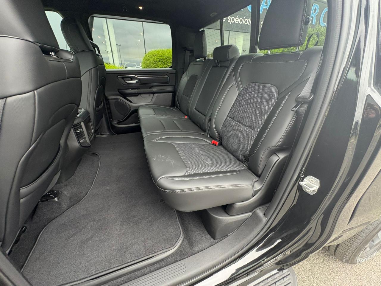 DODGE RAM 1500 CREW CAB SPORT BLACK PACKAGE AIR