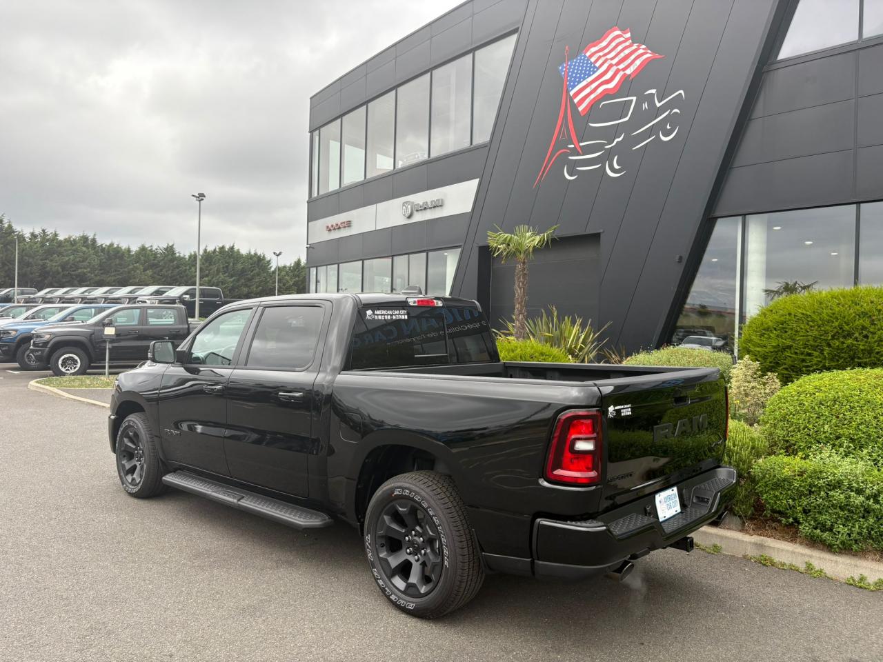 DODGE RAM 1500 CREW CAB SPORT BLACK PACKAGE AIR