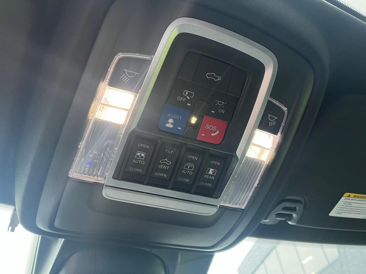 DODGE RAM 1500 CREW LIMITED RAMBOX