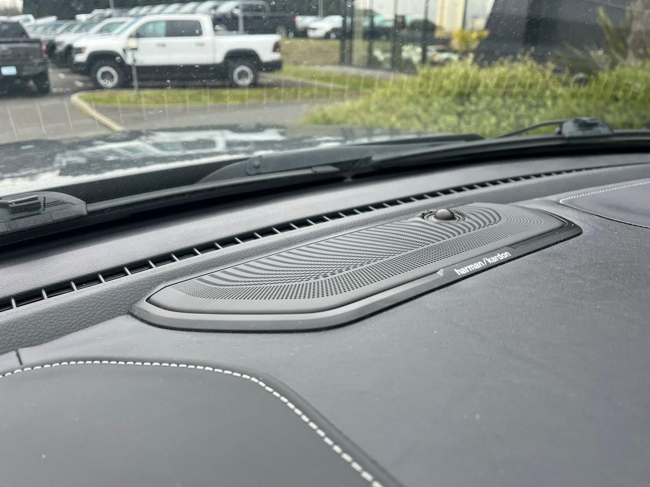 DODGE RAM 1500 CREW LIMITED RAMBOX