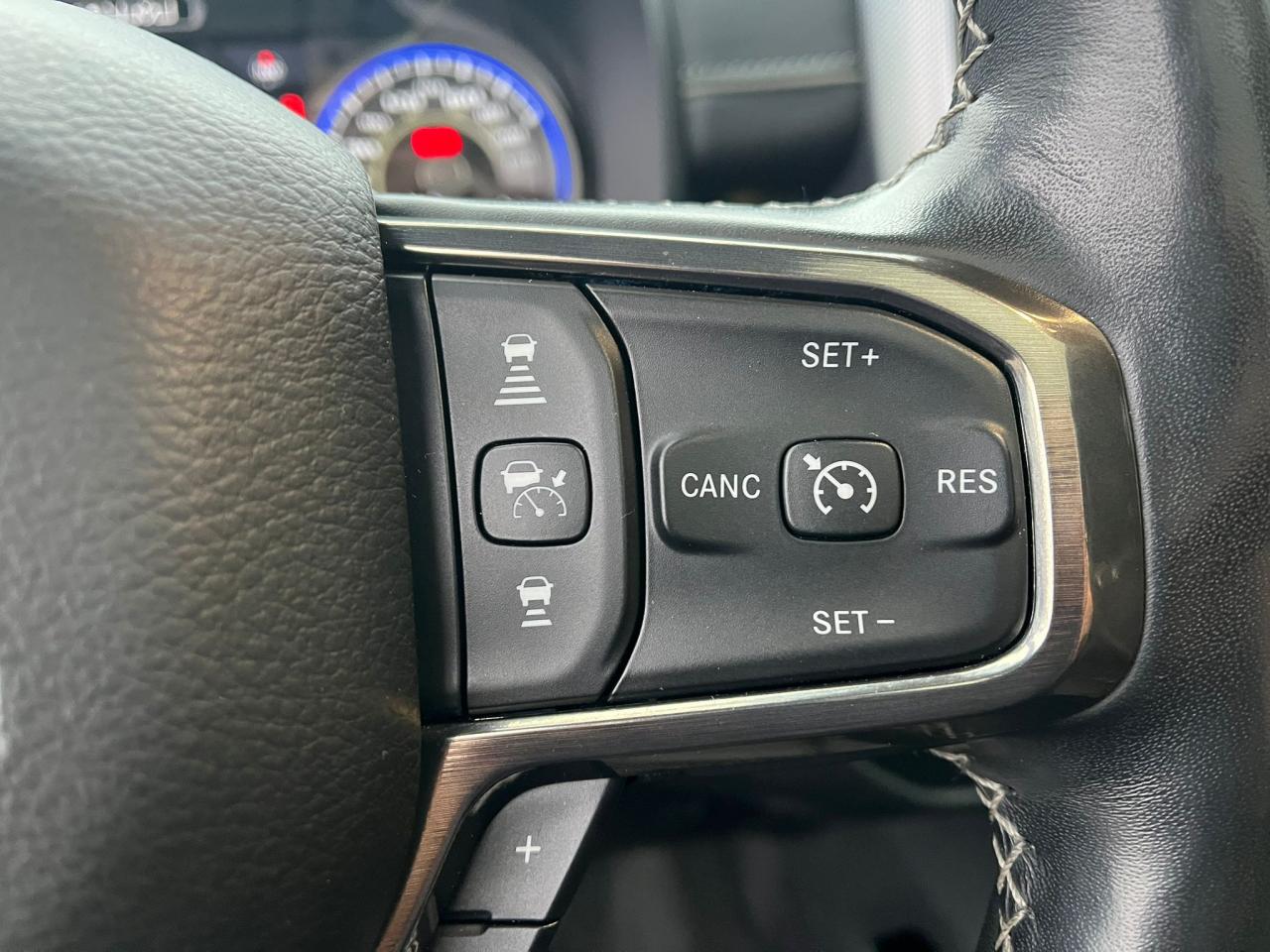 DODGE RAM 1500 CREW LIMITED RAMBOX