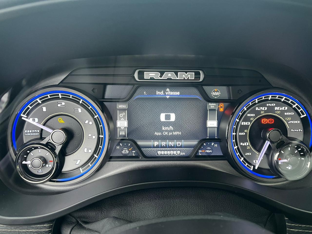 DODGE RAM 1500 CREW LIMITED RAMBOX