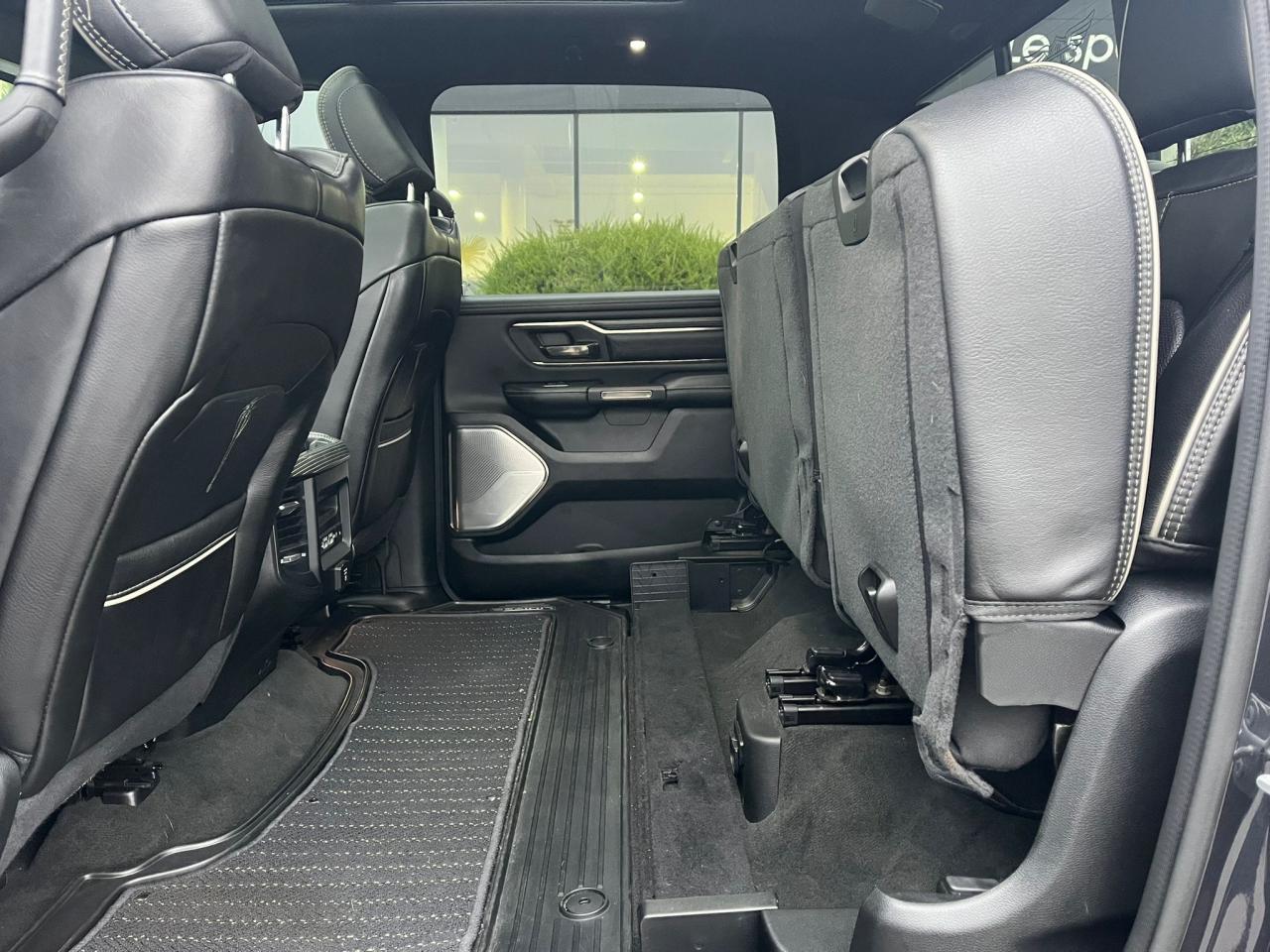 DODGE RAM 1500 CREW LIMITED RAMBOX