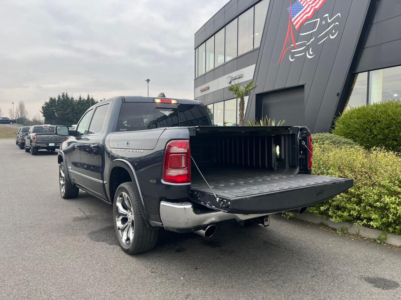 DODGE RAM 1500 CREW LIMITED RAMBOX