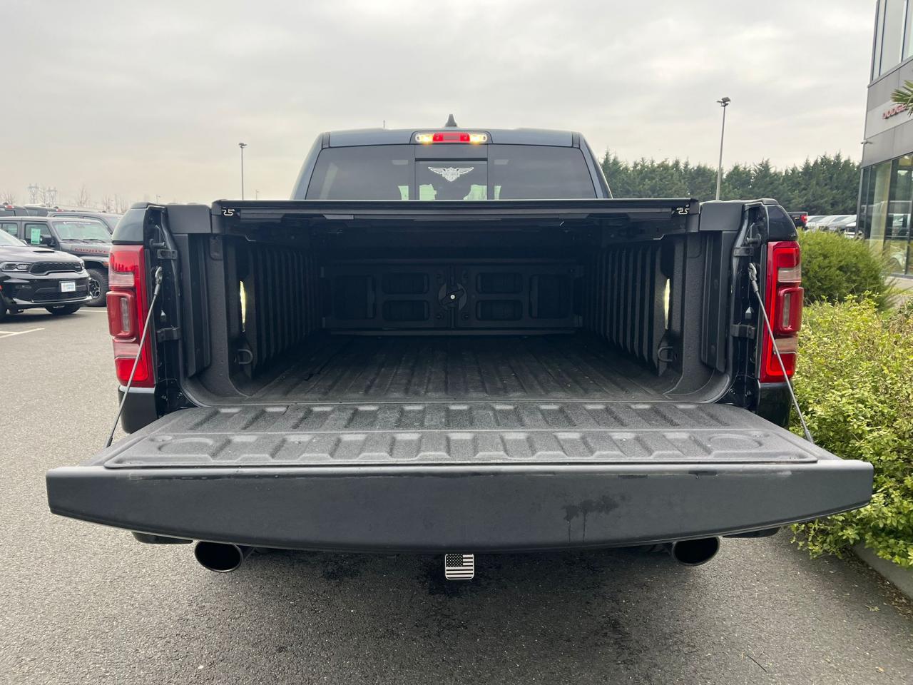 DODGE RAM 1500 CREW LIMITED RAMBOX