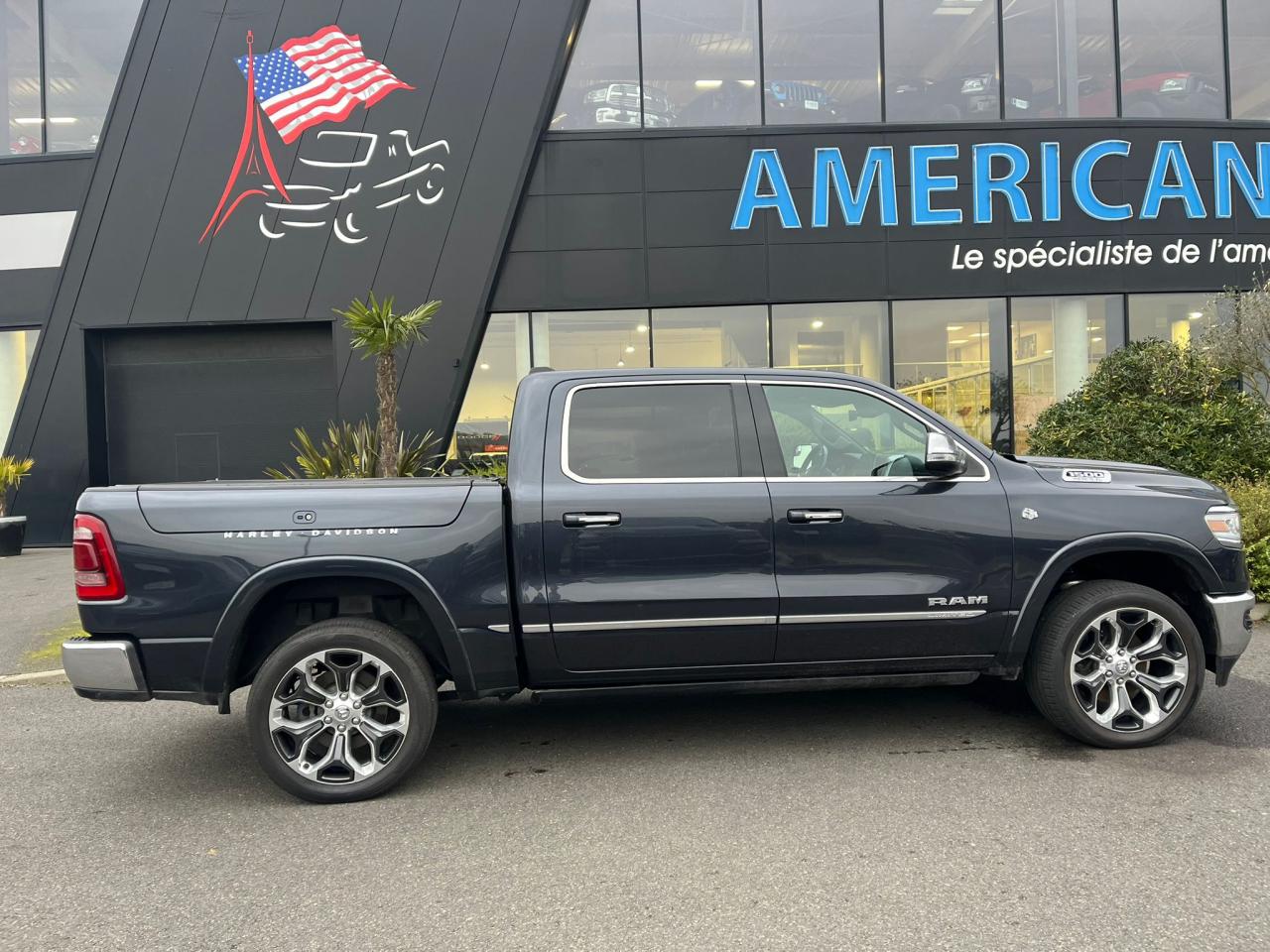 DODGE RAM 1500 CREW LIMITED RAMBOX