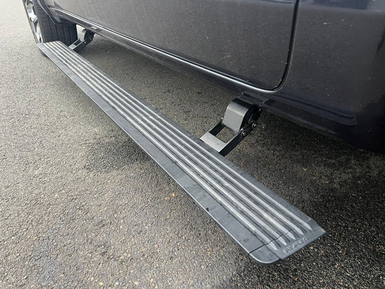 DODGE RAM 1500 CREW LIMITED RAMBOX