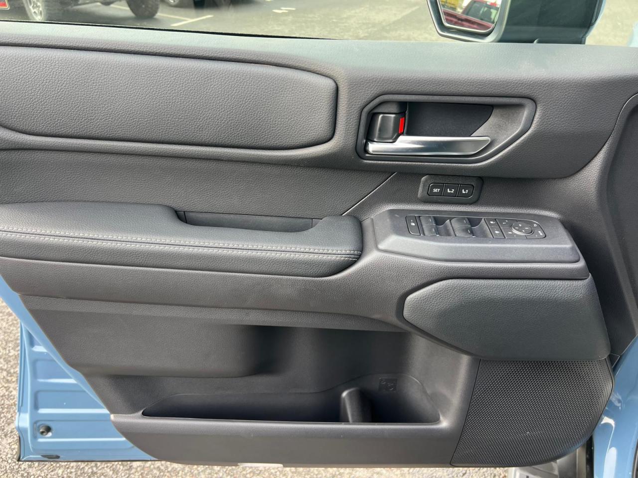 TOYOTA LAND CRUISER 4WD WAGON HYBRID