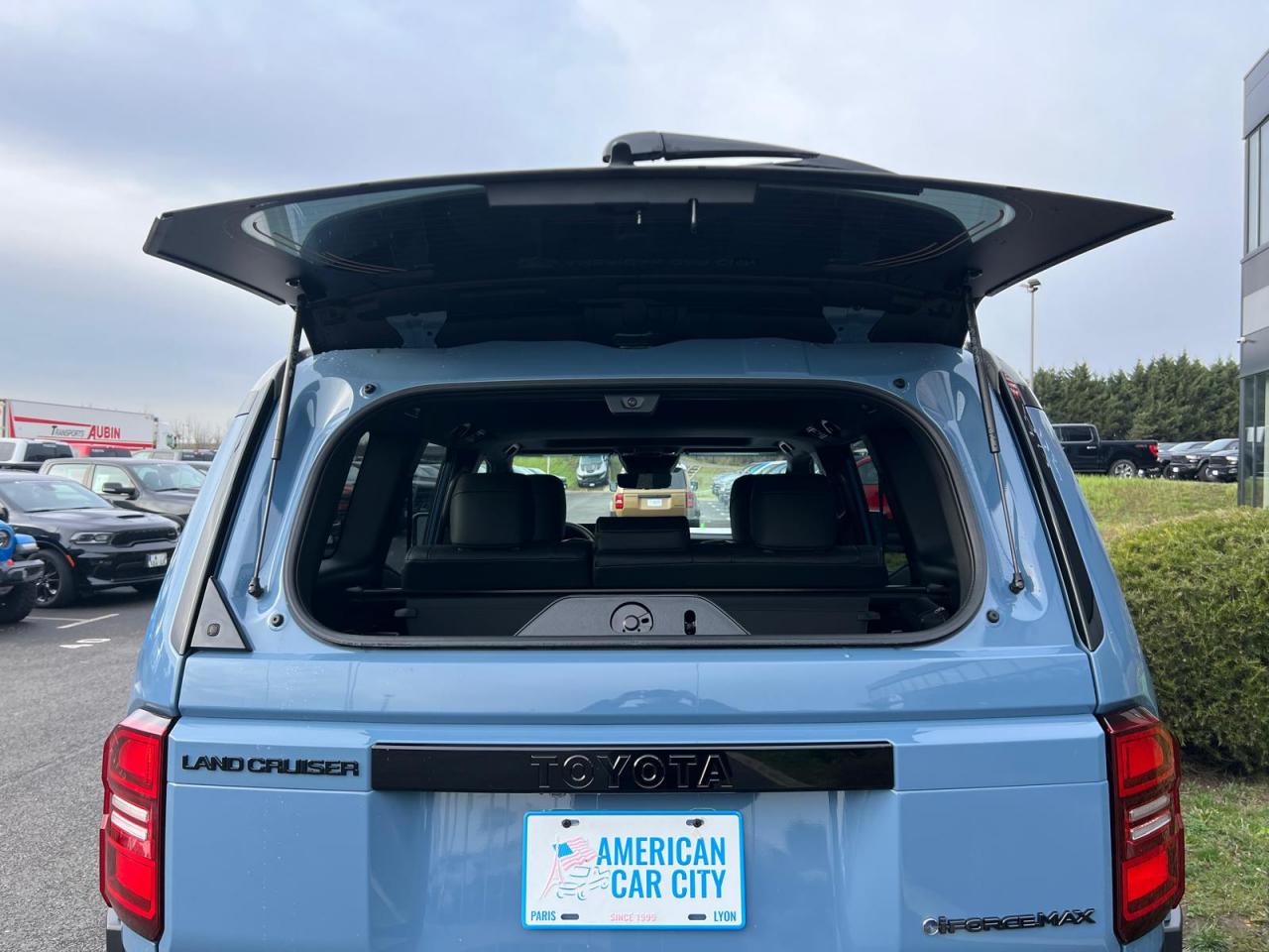 TOYOTA LAND CRUISER 4WD WAGON HYBRID