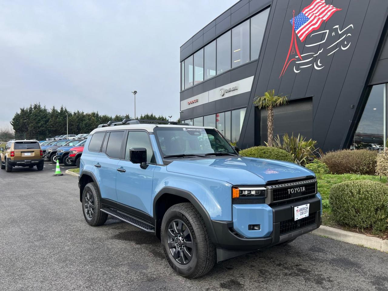 TOYOTA LAND CRUISER 4WD WAGON HYBRID