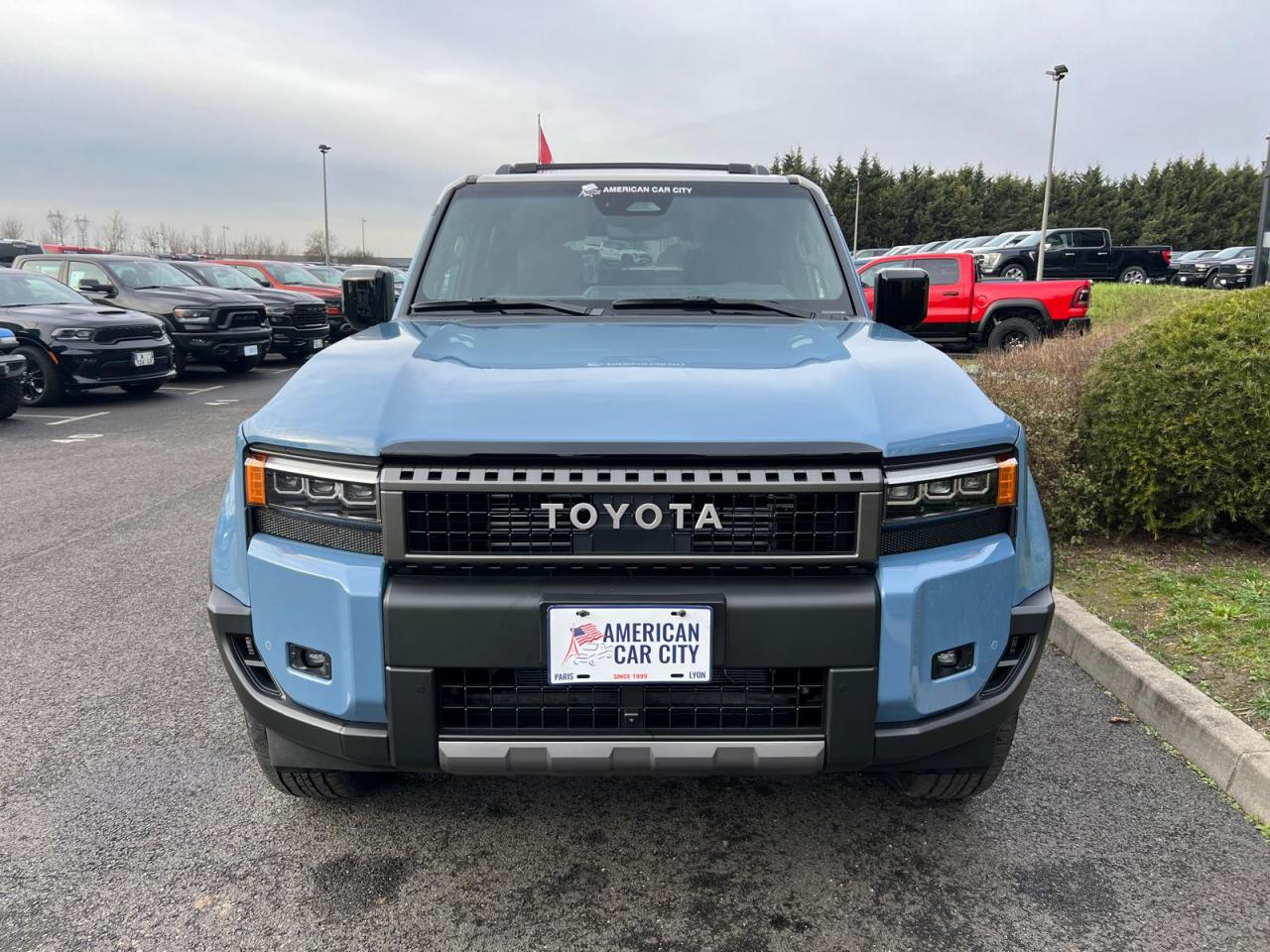 TOYOTA LAND CRUISER 4WD WAGON HYBRID