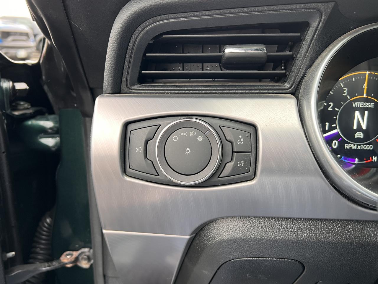 FORD MUSTANG BULLITT V8 5.0L - MALUS INCLUS