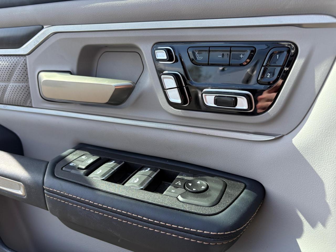 DODGE RAM 1500 CREW TUNGSTEN AIR RAMBOX HAYON MULTI