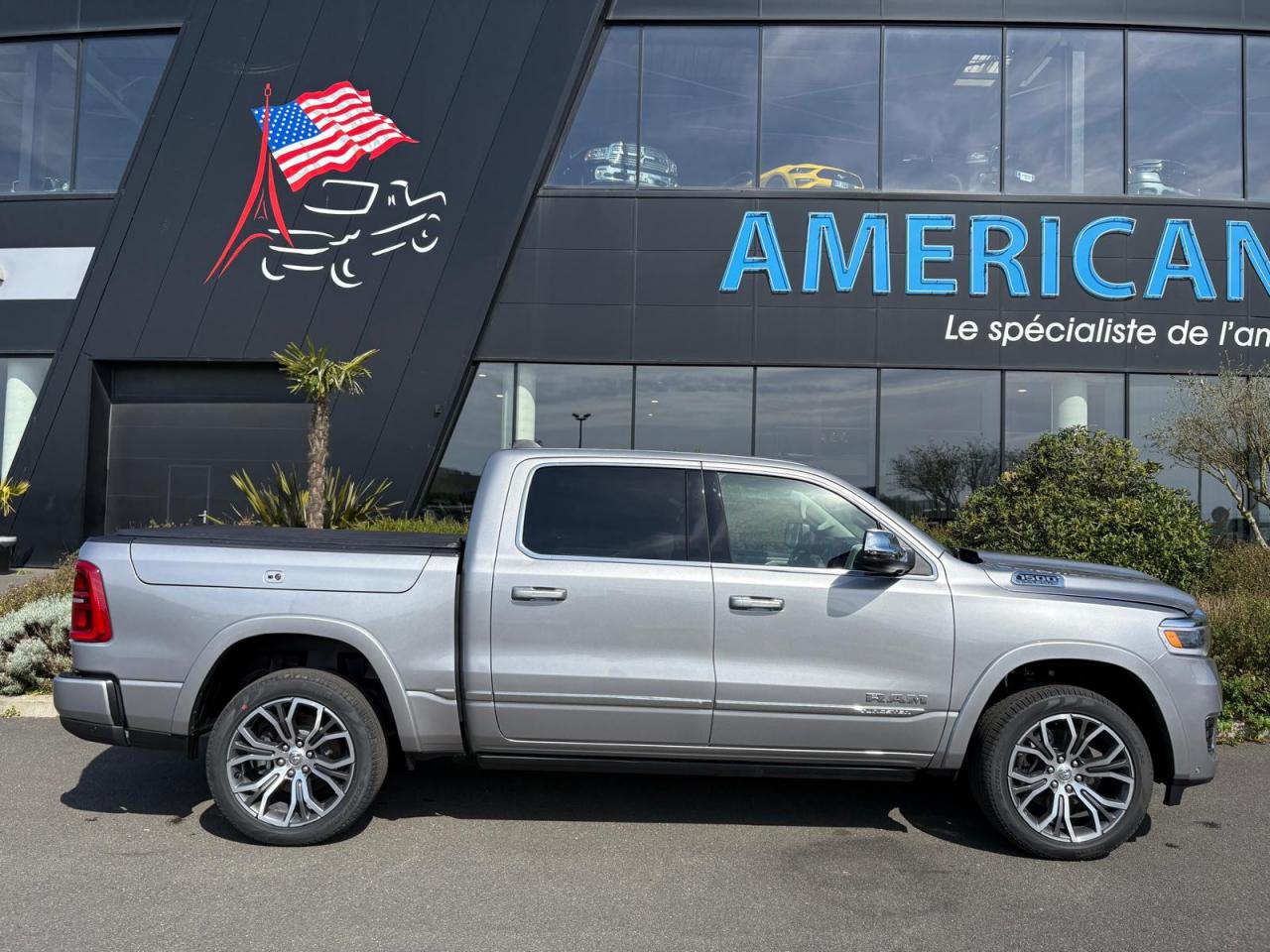 DODGE RAM 1500 CREW TUNGSTEN AIR RAMBOX HAYON MULTI