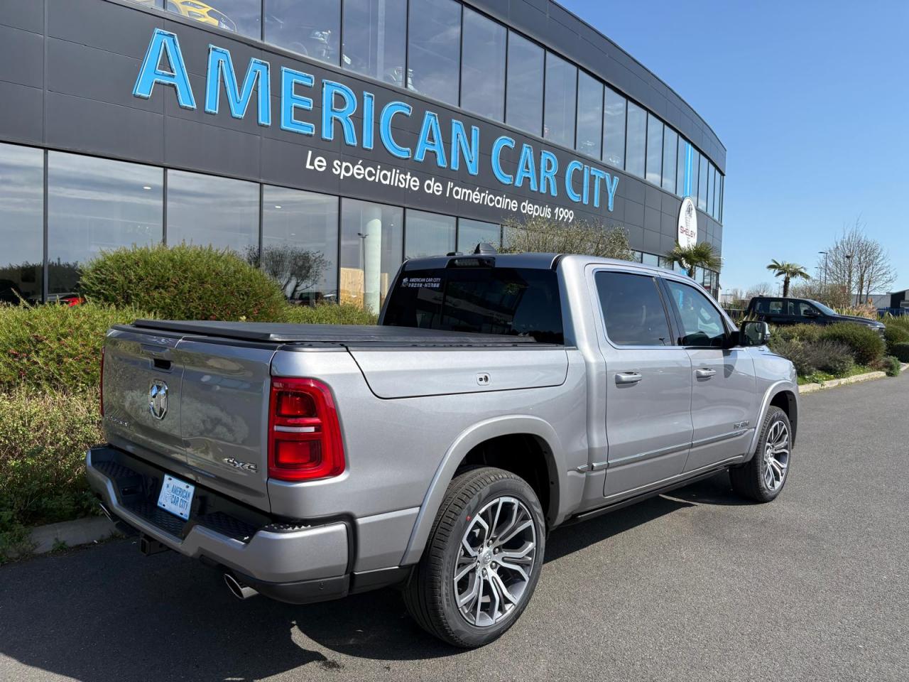 DODGE RAM 1500 CREW TUNGSTEN AIR RAMBOX HAYON MULTI