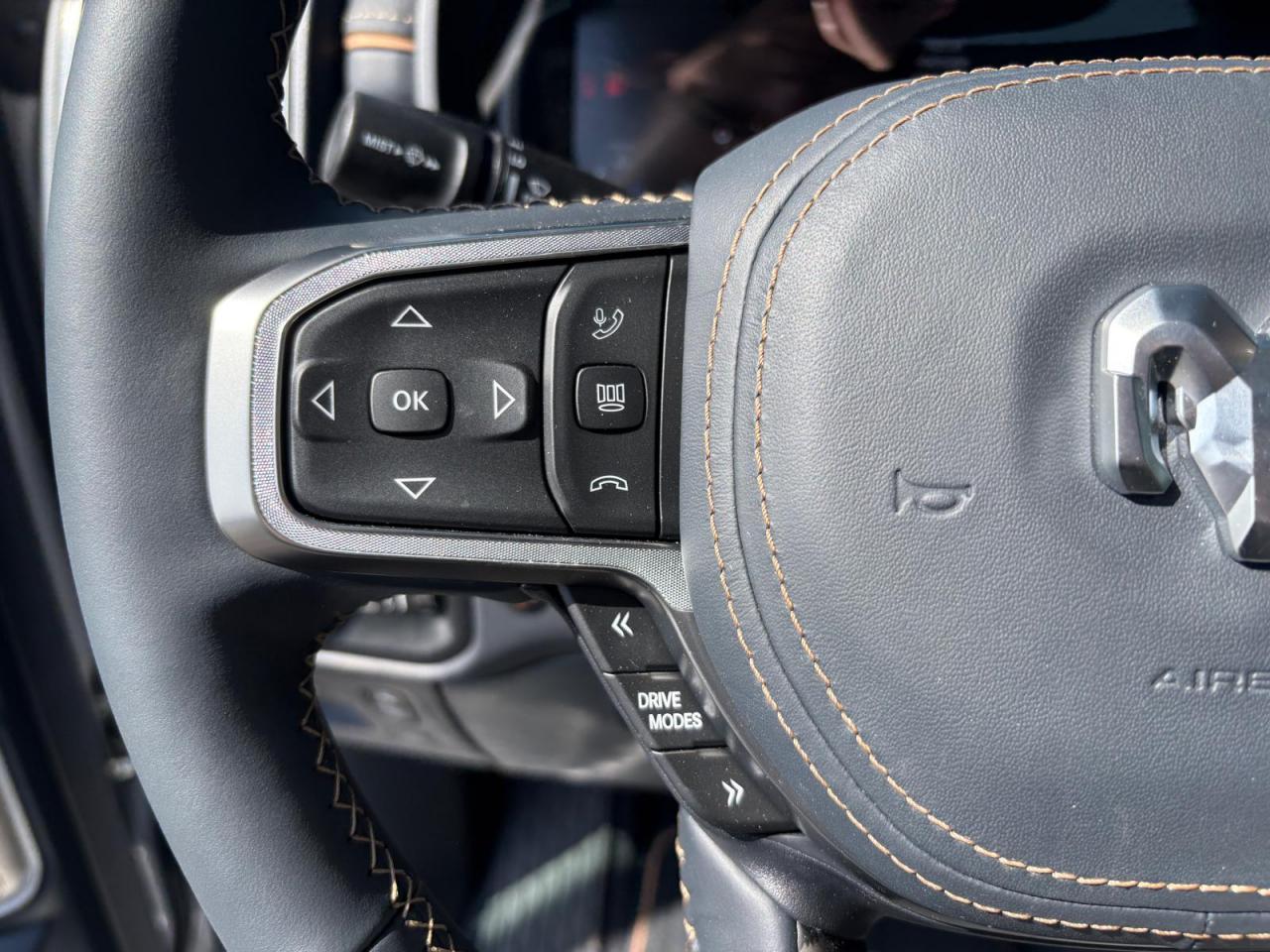 DODGE RAM 1500 CREW TUNGSTEN AIR RAMBOX HAYON MULTI