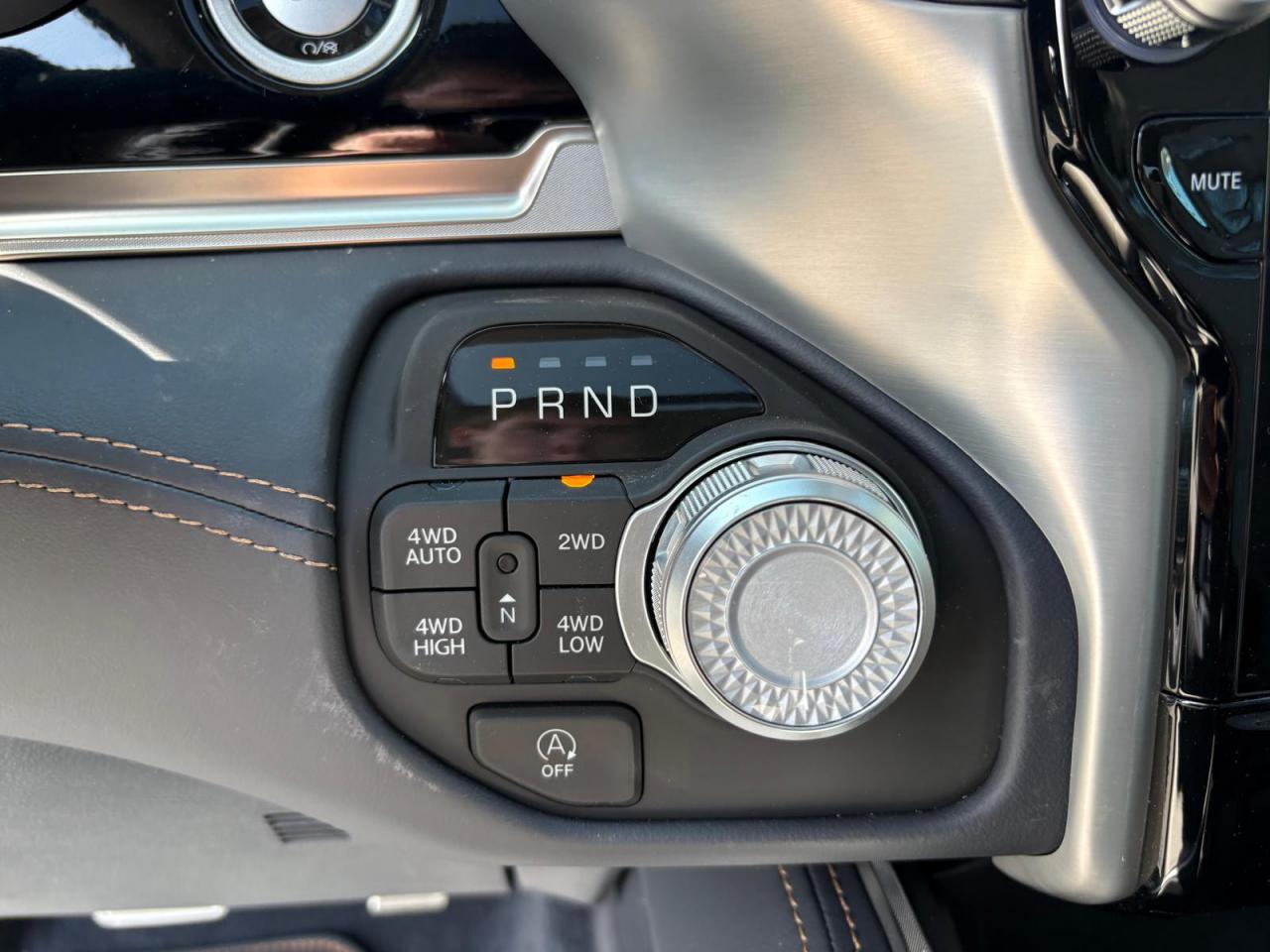 DODGE RAM 1500 CREW TUNGSTEN AIR RAMBOX HAYON MULTI