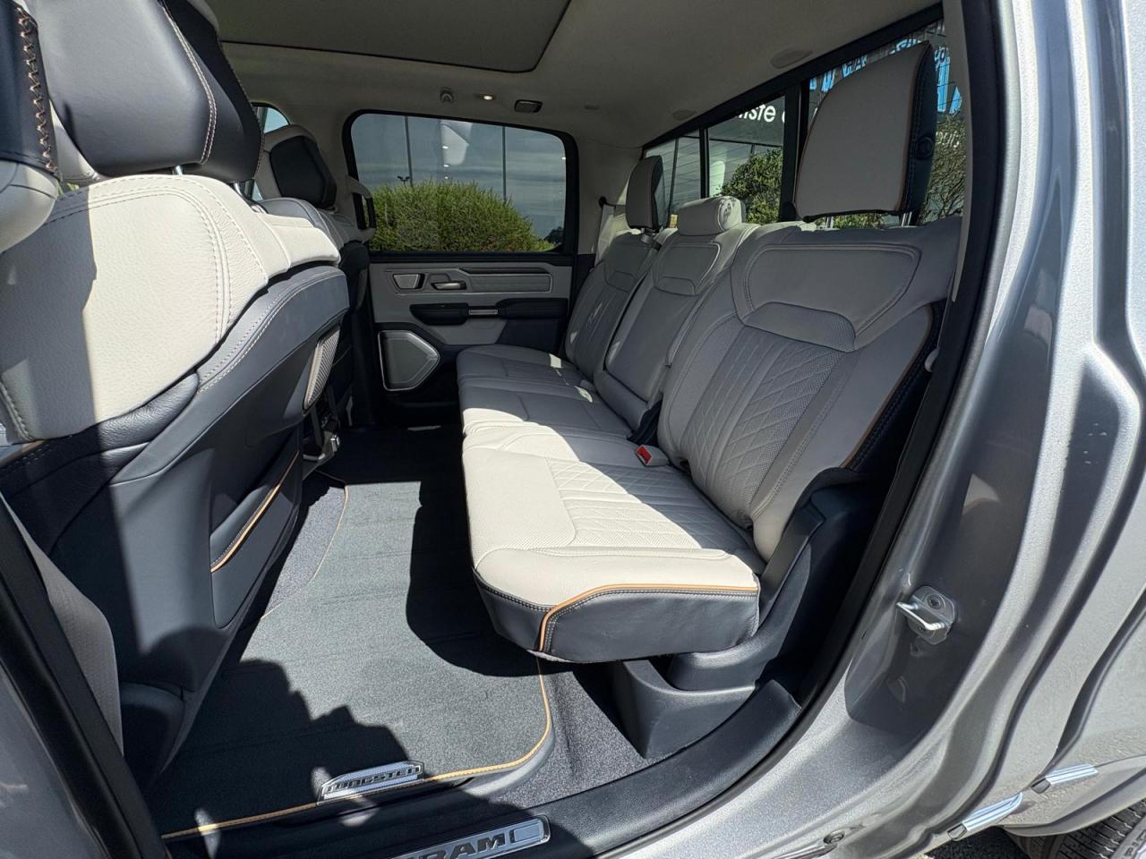 DODGE RAM 1500 CREW TUNGSTEN AIR RAMBOX HAYON MULTI