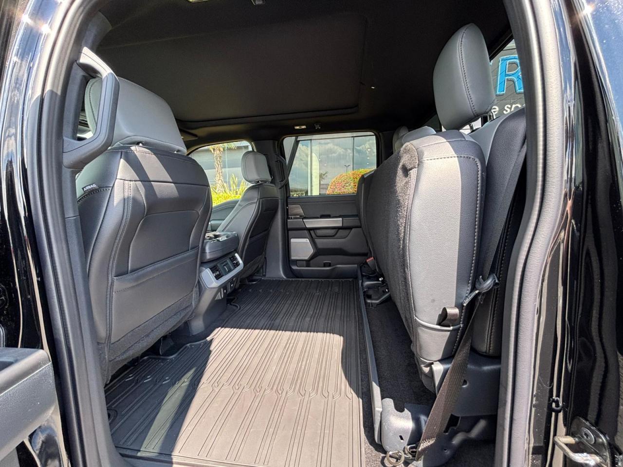 FORD F150 Lightning Lariat Extended-Range