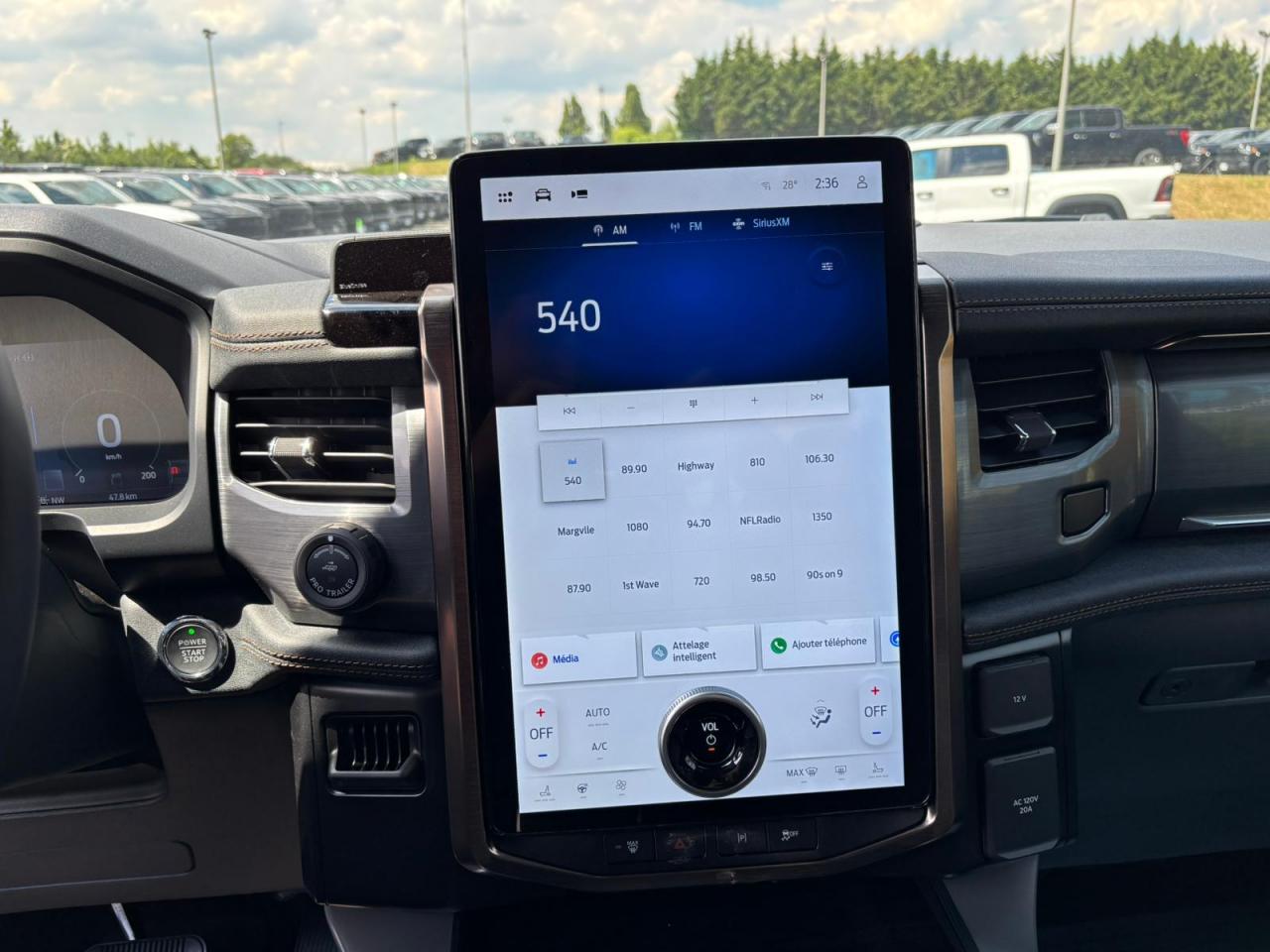 FORD F150 Lightning Lariat Extended-Range