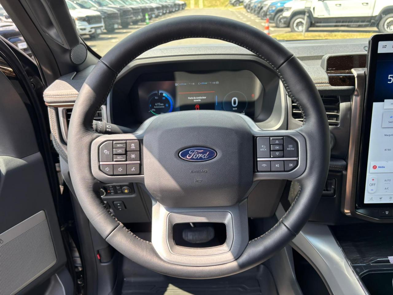 FORD F150 Lightning Lariat Extended-Range