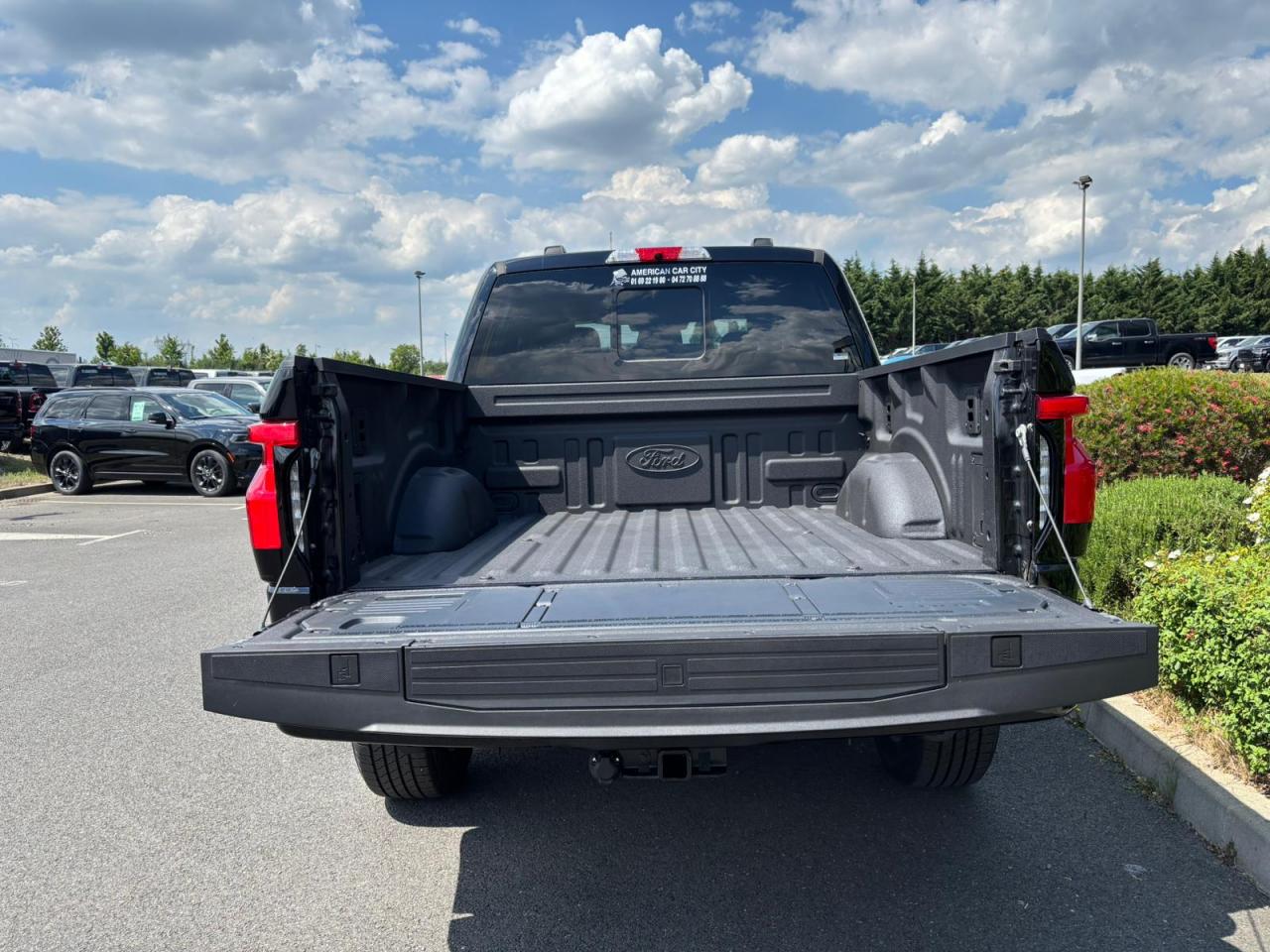 FORD F150 Lightning Lariat Extended-Range