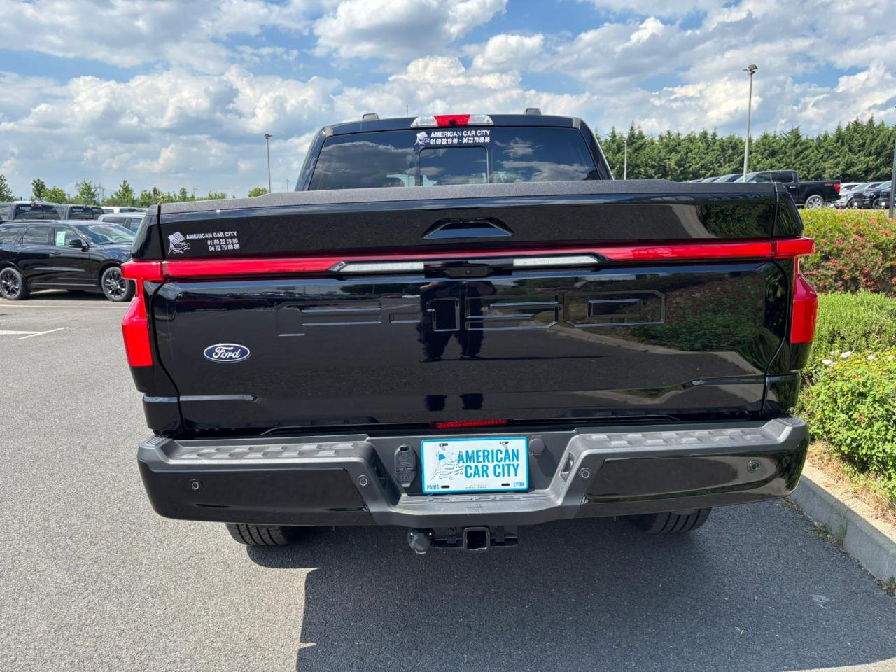 FORD F150 Lightning Lariat Extended-Range