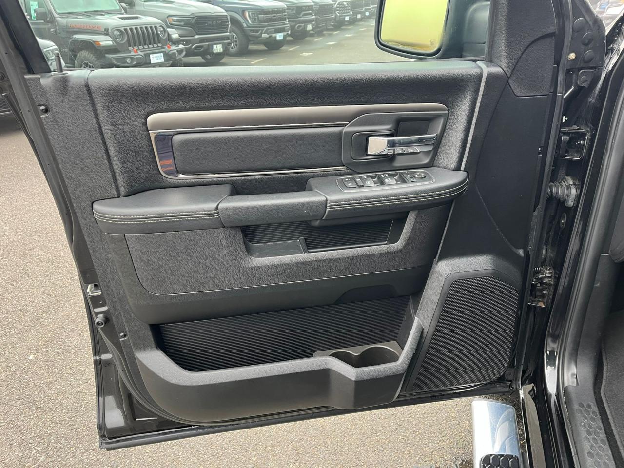 DODGE RAM 1500 CREW SPORT AIR RAMBOX