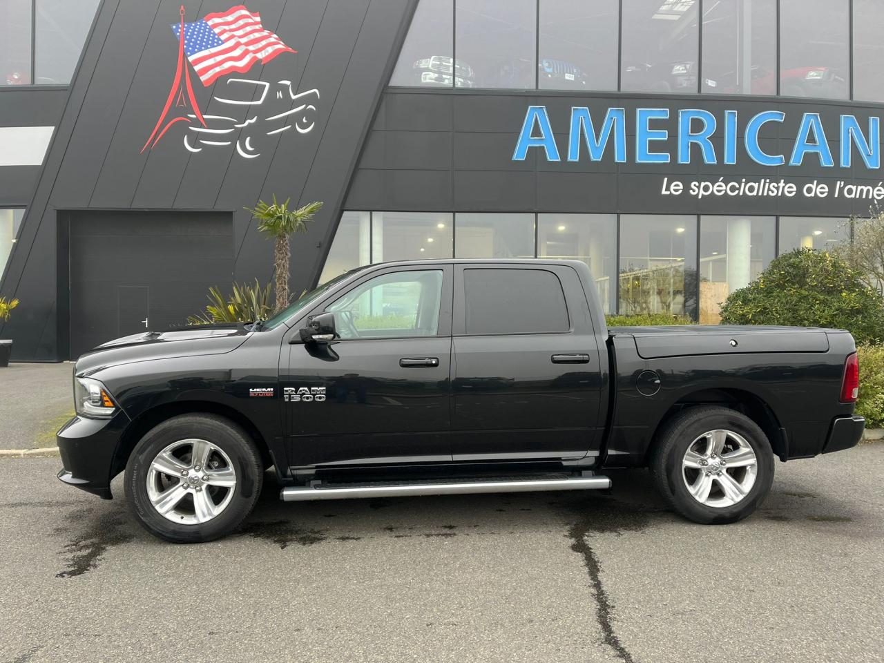 DODGE RAM 1500 CREW SPORT AIR RAMBOX