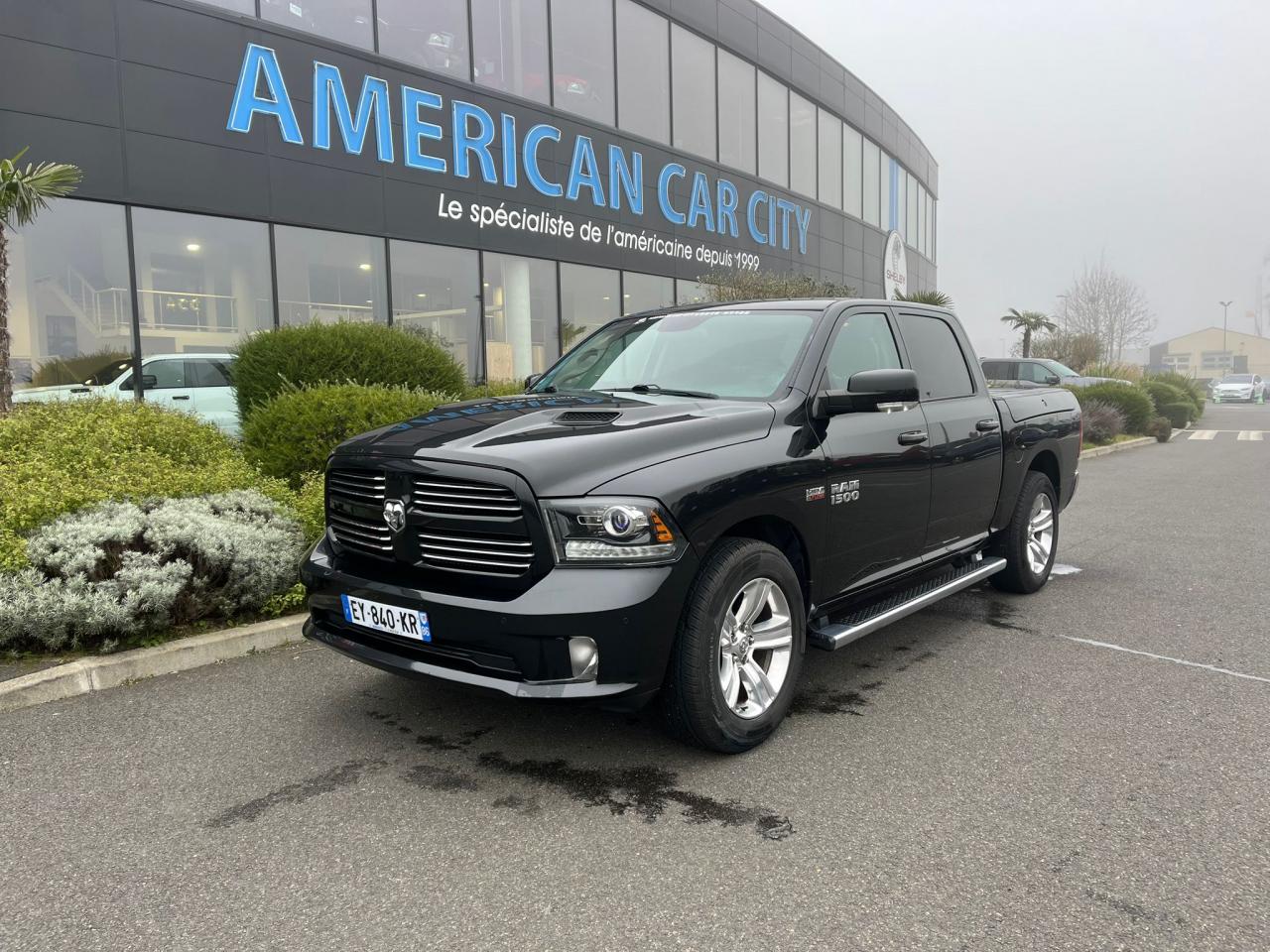 DODGE RAM 1500 CREW SPORT AIR RAMBOX