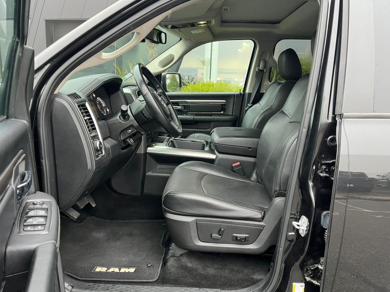 DODGE RAM 1500 CREW SPORT AIR RAMBOX