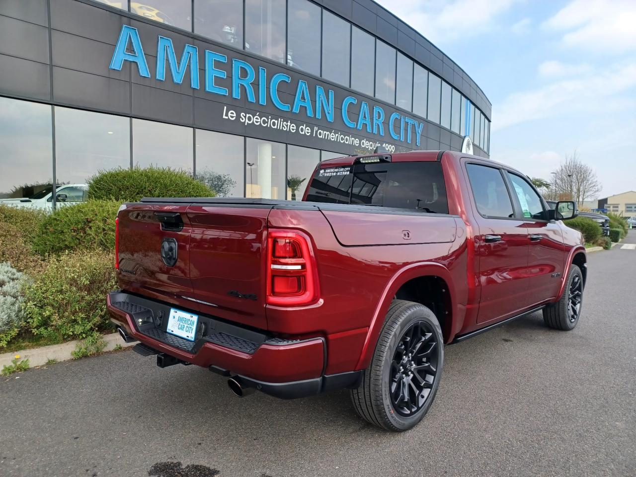 DODGE RAM 1500 CREW LIMITED NIGHT EDITION RAMBOX HAYON MULTI