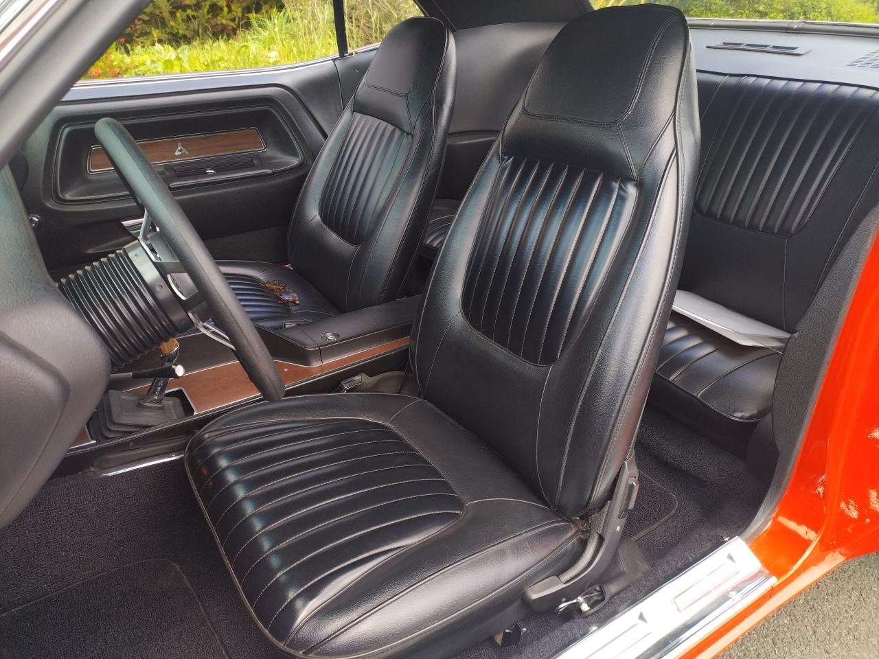 DODGE CHALLENGER 383 MAGNUM BOITE MECA 4, PISTOL GRIP