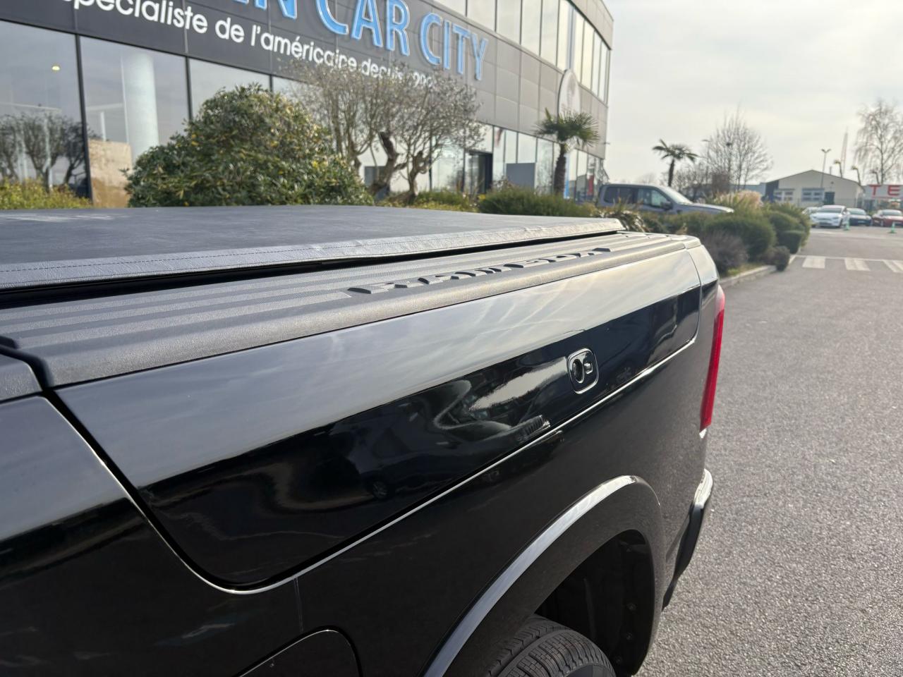 DODGE RAM 1500 CREW LIMITED NIGHT EDITION RAMBOX 2025