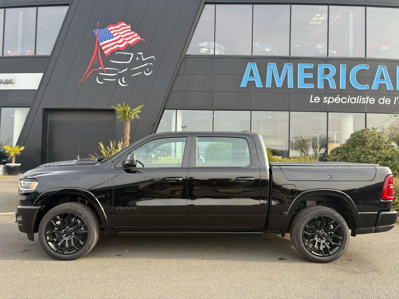 DODGE RAM 1500 CREW LIMITED NIGHT EDITION RAMBOX 2025