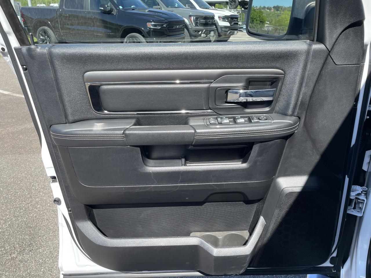 DODGE RAM 1500 QUADCAB SPORT AIRSUSPENSION RAMBOX