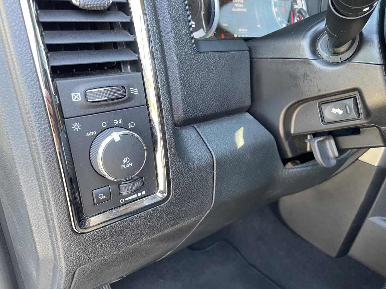 DODGE RAM 1500 QUADCAB SPORT AIRSUSPENSION RAMBOX