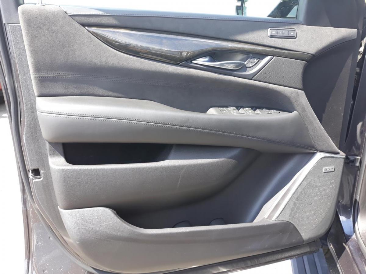 CADILLAC ESCALADE Platinum V8 6.2L 2018