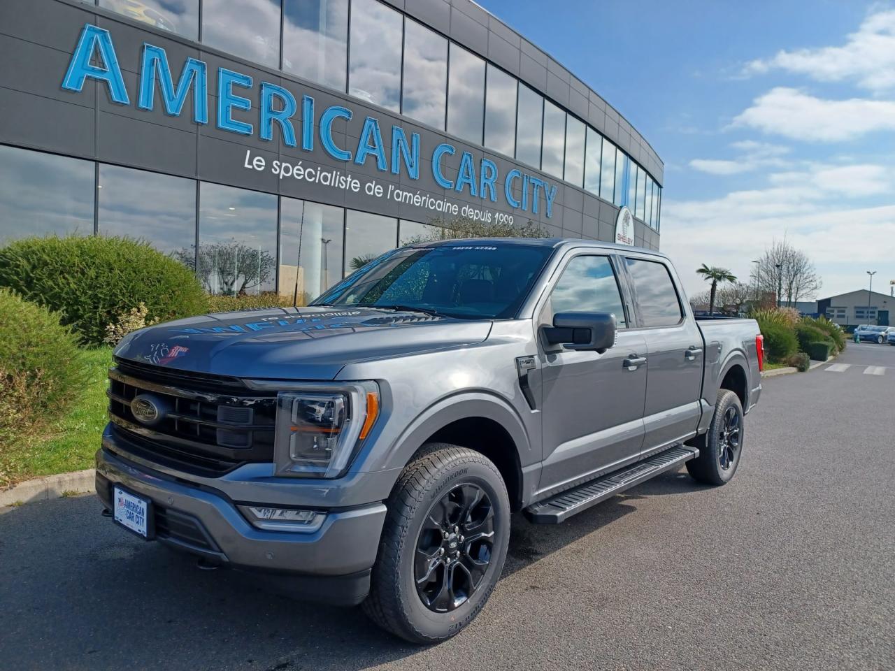 FORD F150 Supercrew LARIAT Black Package V8 5.0L FLEXFUEL