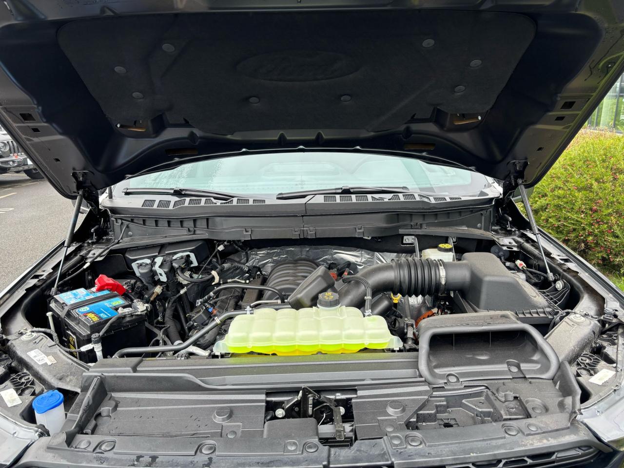 FORD F150 Supercrew LARIAT Black Package V8 5.0L FLEXFUEL