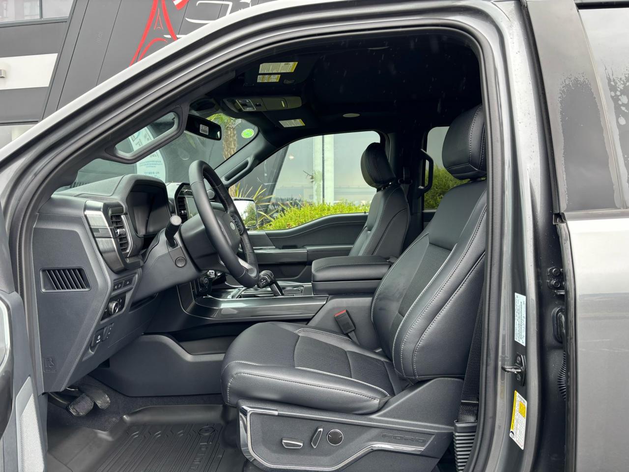 FORD F150 Supercrew LARIAT Black Package V8 5.0L FLEXFUEL